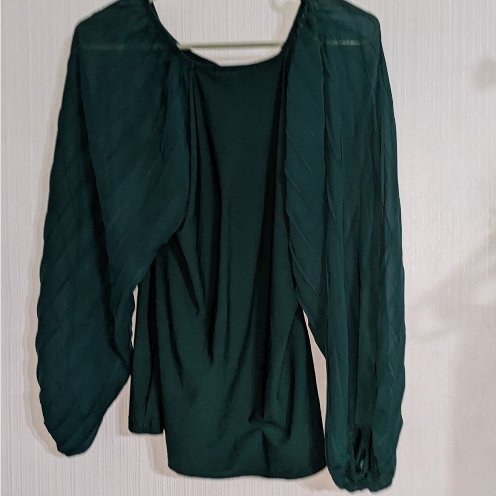 Elegant Green Women's Top
